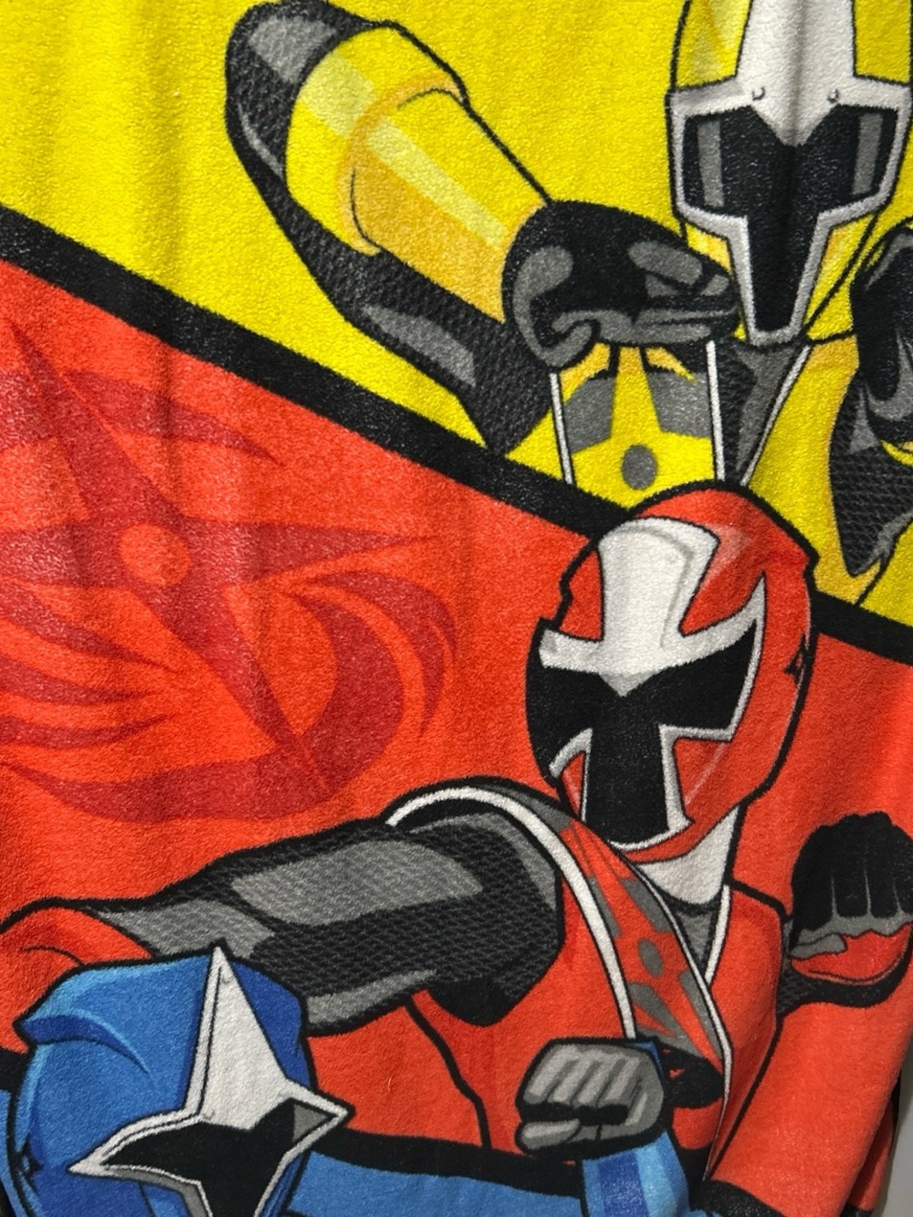 Power Ranger Yellow Red Blue Graphic Throw Blanket - Picture 2 of 2